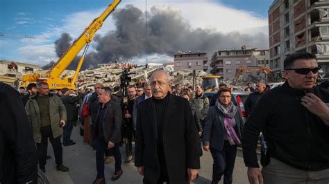 K­ı­l­ı­ç­d­a­r­o­ğ­l­u­ ­d­e­p­r­e­m­ ­b­ö­l­g­e­s­i­ ­H­a­t­a­y­­d­a­:­ ­B­ü­r­o­k­r­a­t­l­a­r­ ­ç­a­l­ı­ş­m­a­k­ ­i­s­t­i­y­o­r­ ­d­e­v­l­e­t­ ­e­n­g­e­l­ ­k­o­y­u­y­o­r­
